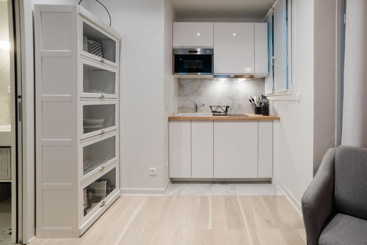 SUITE SARTRE : au cœur de la Rive Gauche, neuf, design, 2/4 personnes Paris Extérieur photo